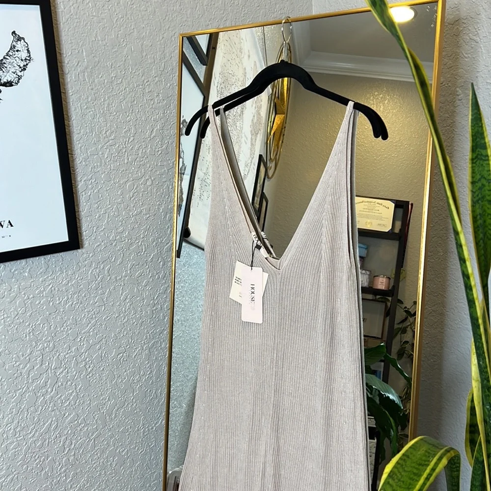 House of CB 'Evana' Stone Ribbed Knit Jumpsuit NWT - Picture 8 of 9
